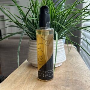 St. Tropez Self Tan Serum in Black and Gold